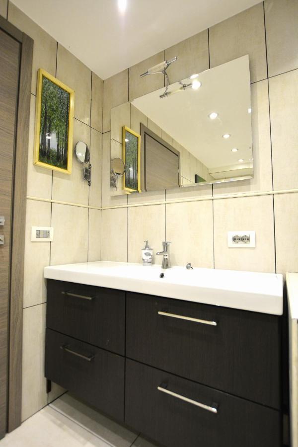 Suite Mimosa Con Piscina - Affitti Brevi Italia Сірміоне Екстер'єр фото